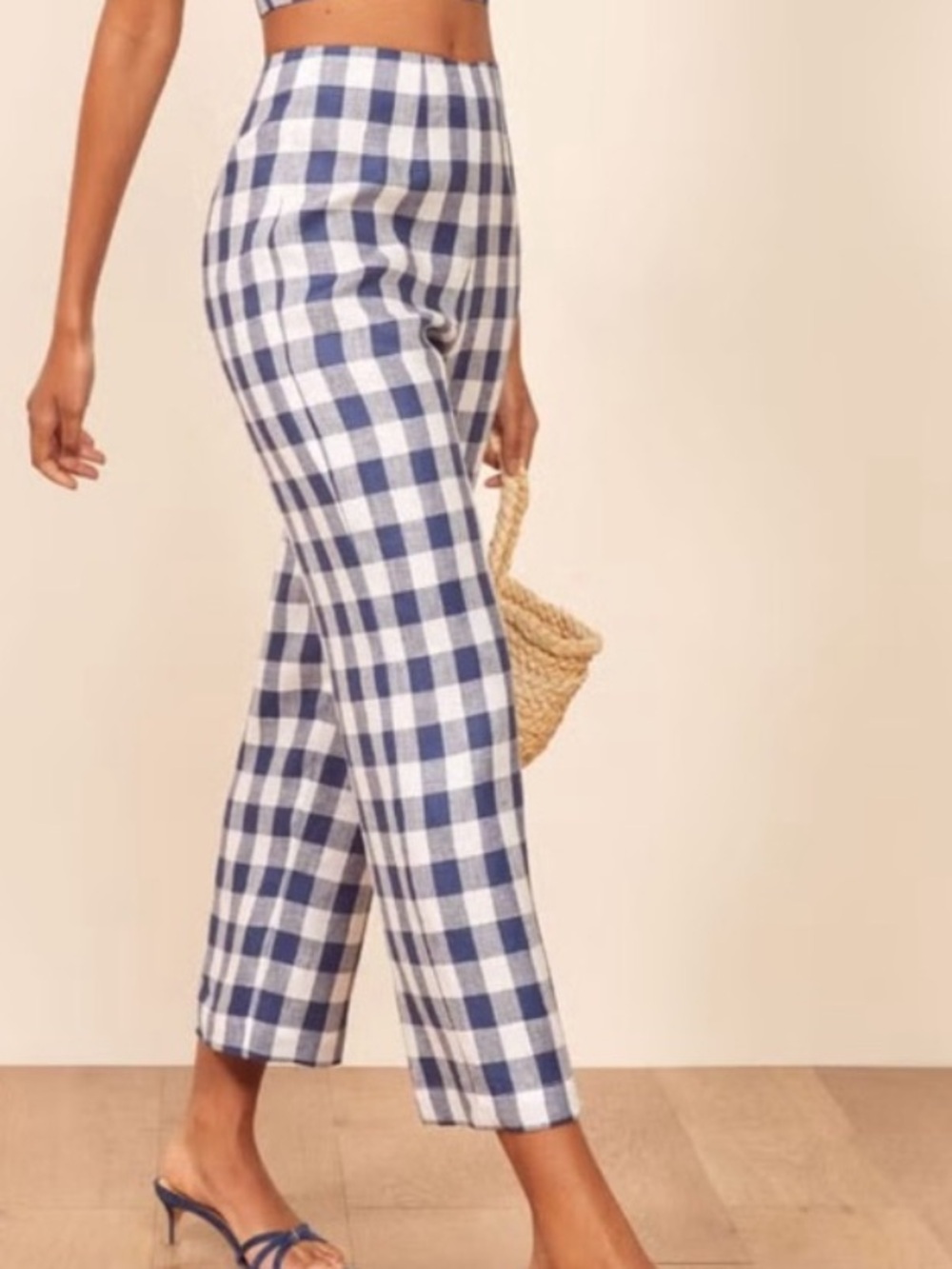 Reformation Mara Linen Gingham
Navy & White Pants - Size 4